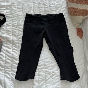 Lululemon capris